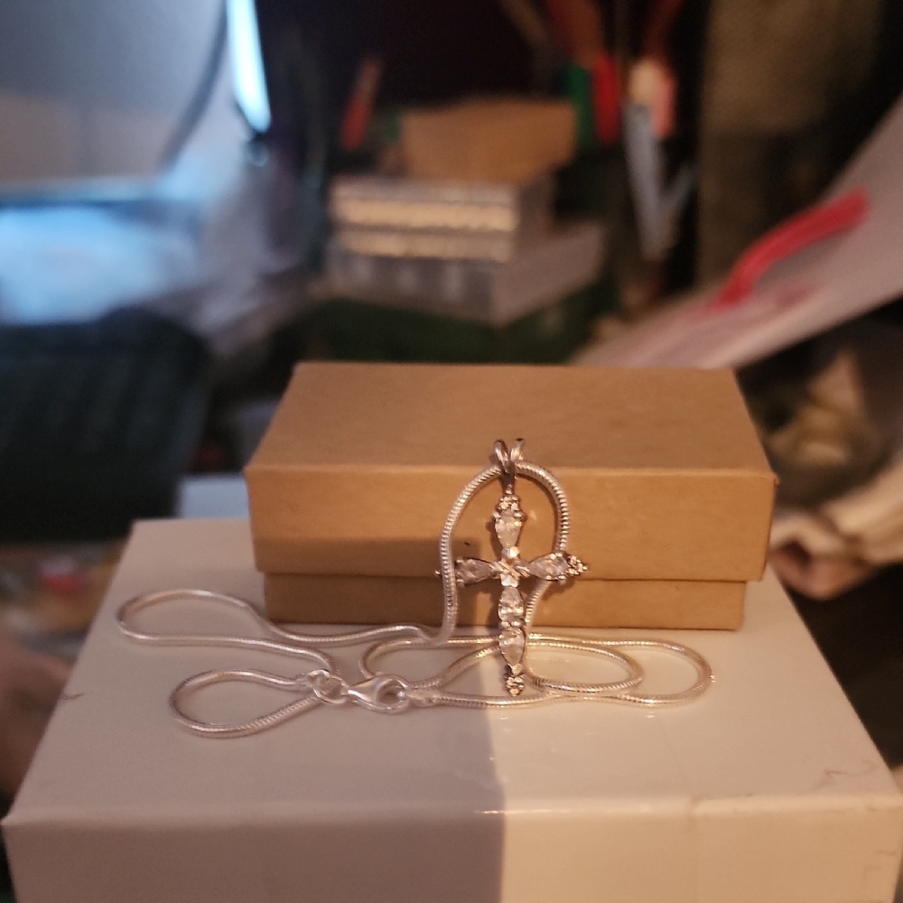 Elegant Silver Cross Pendant Necklace